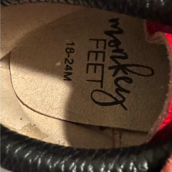 Red and Black Kids Shoes with Bow FREE WITH ANY PURCHASE 18-24m - Picture 6 of 6